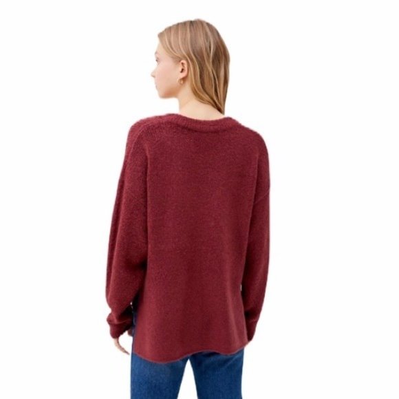 URBAN Outfitters V-neck Pullover Sweater Berry Burgandy Knit Soft Oversized SM - Picture 4 of 8